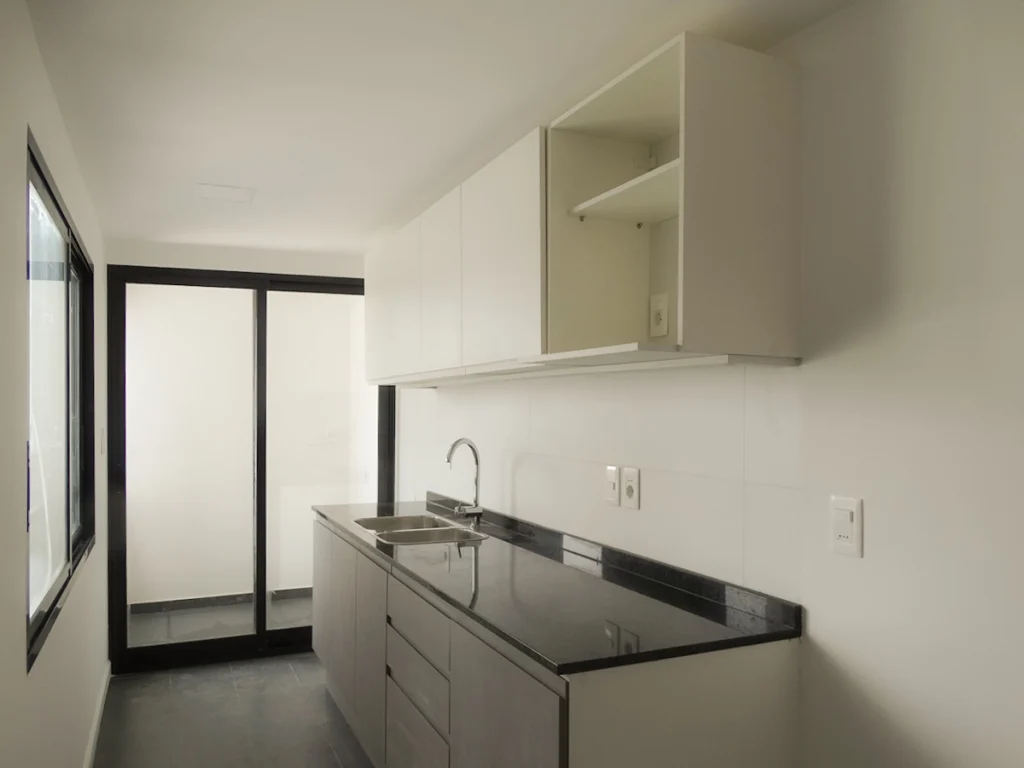 5.webp - Cocina apto 2 dormitorios